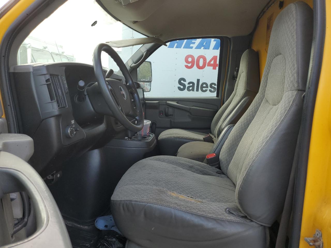 2008 GMC Savana Cutaway G3500 VIN: 1GDJG31K281904967 Lot: 74576184