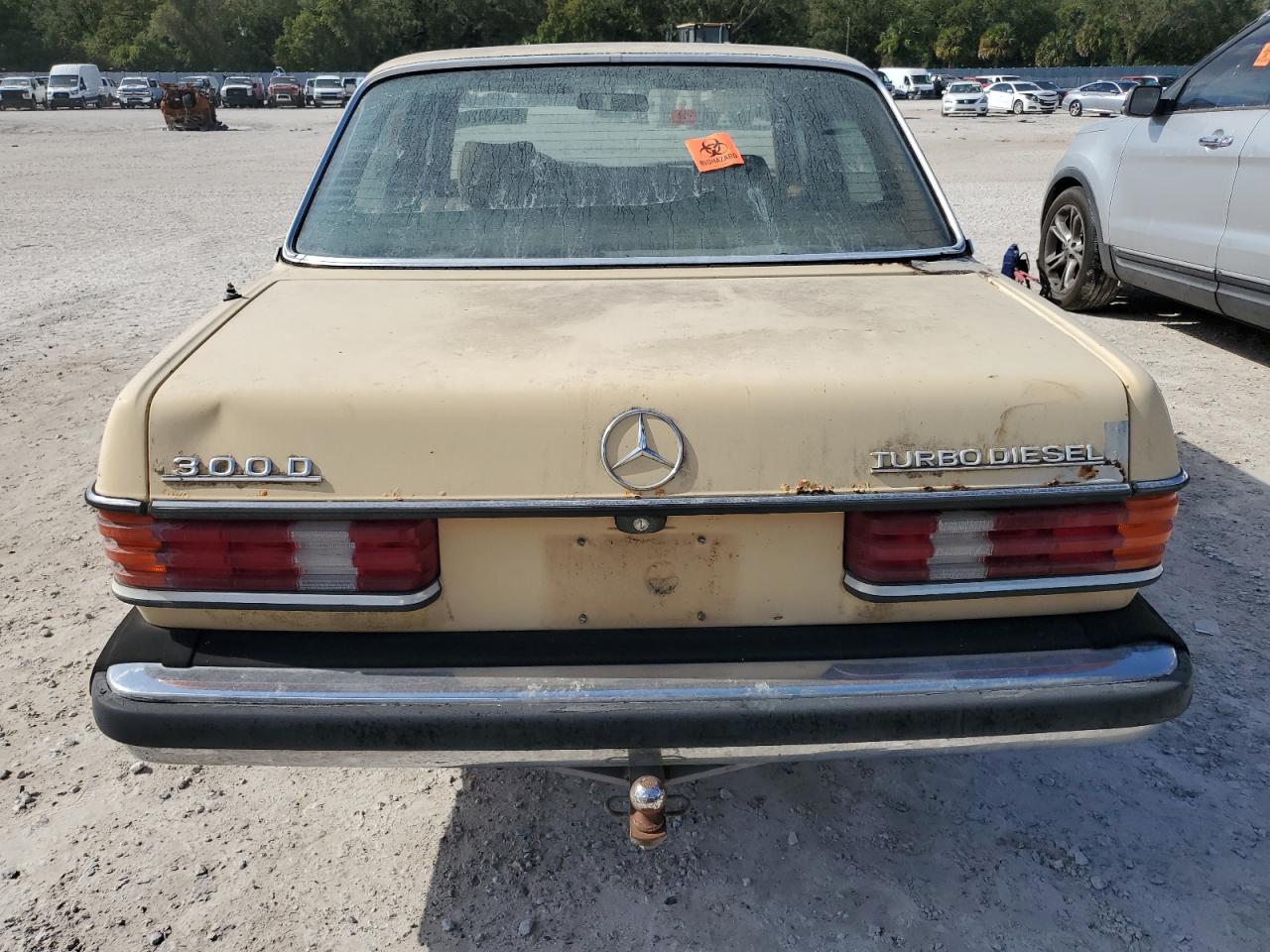 1982 Mercedes-Benz 300 Dt VIN: WDBAB33A7CB008365 Lot: 80248424