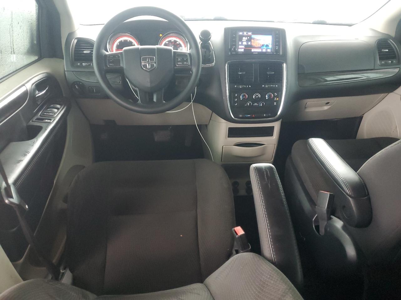 2019 Dodge Caravan - Image 8