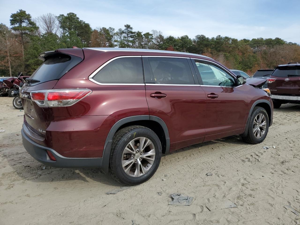 2014 Toyota Highlander - Image 3