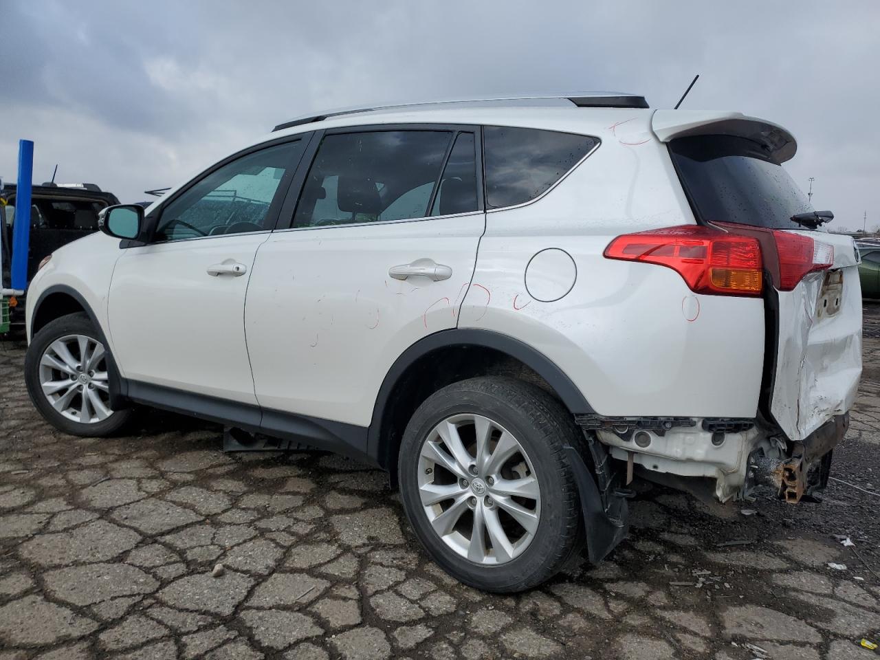 VIN 2T3DFREV6DW084657 2013 TOYOTA RAV4 no.2