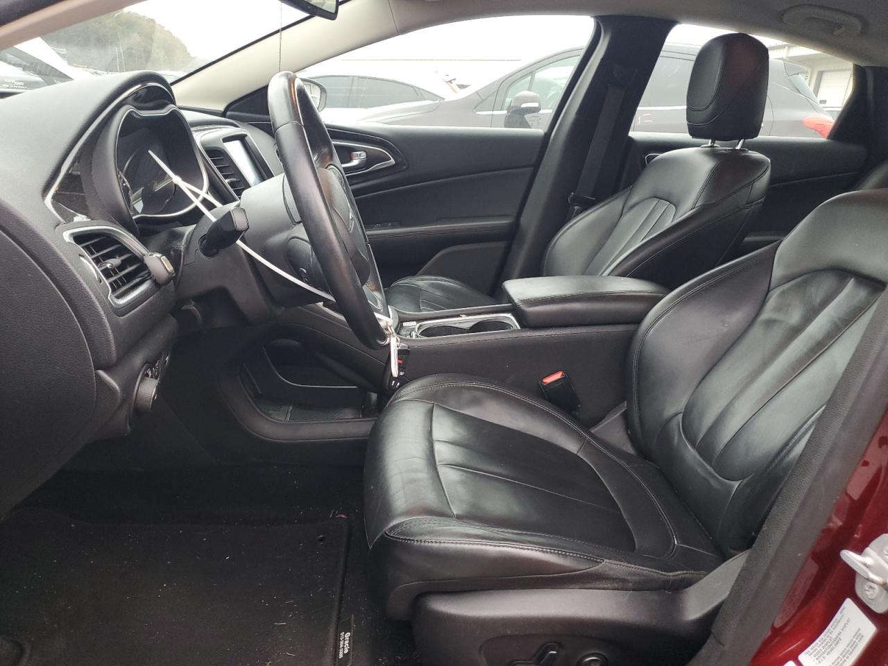 2015 Chrysler 200 - Image 7