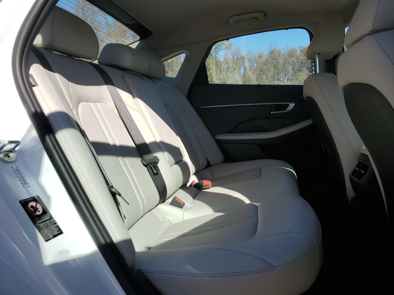 2021 Hyundai Sonata - Image 10