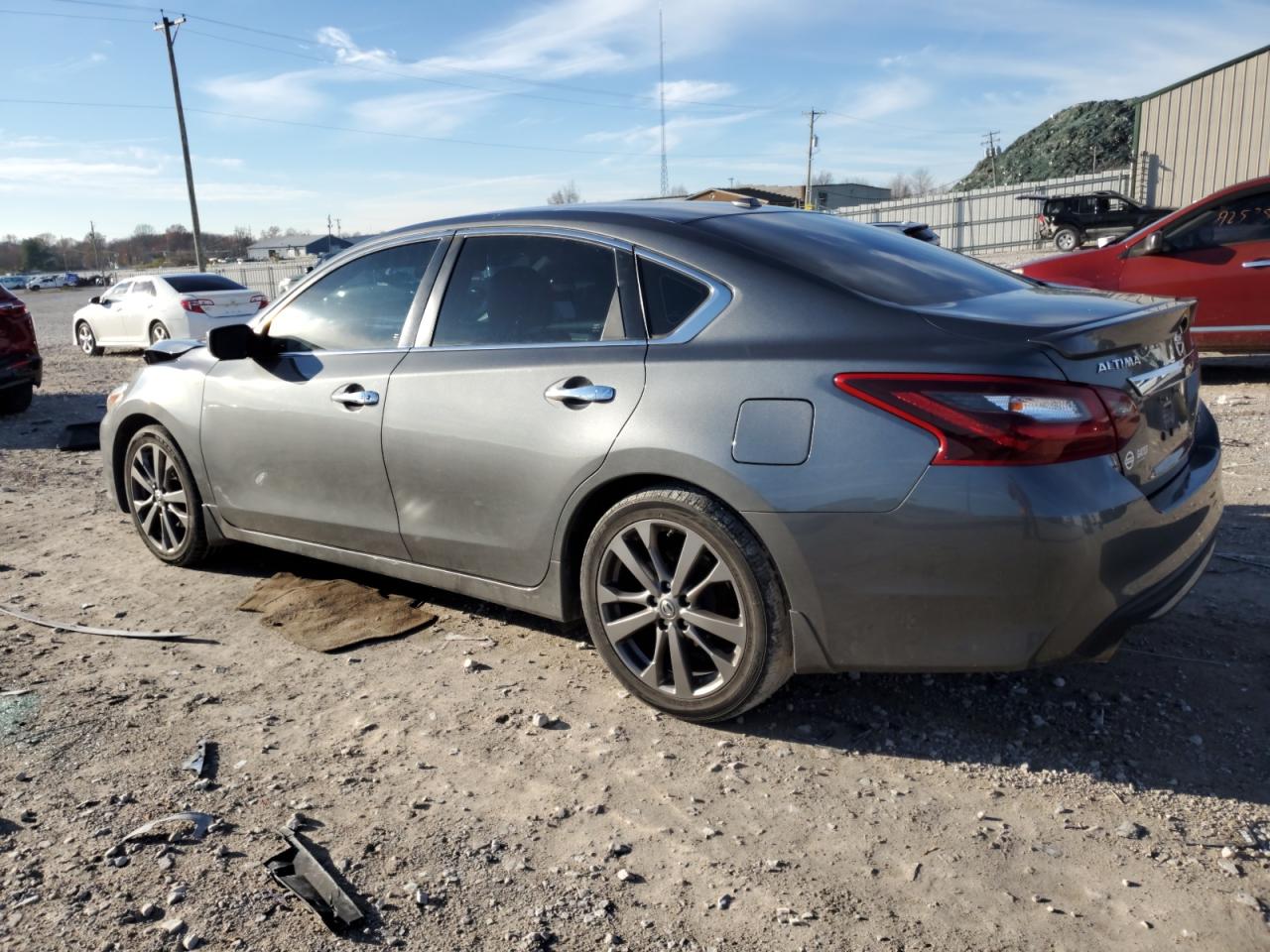 2018 Nissan Altima - Image 2