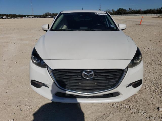  MAZDA 3 2018 Белы