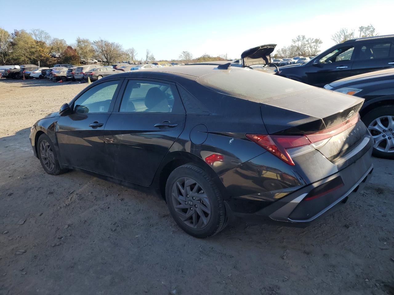 2024 Hyundai Elantra - Image 2