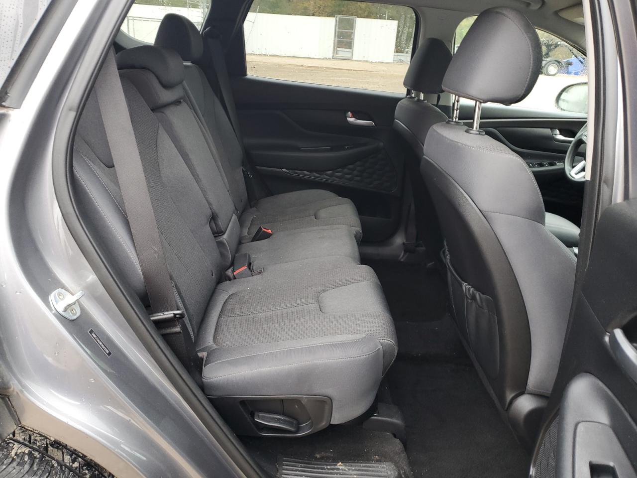 2019 Hyundai Santa Fe - Image 12