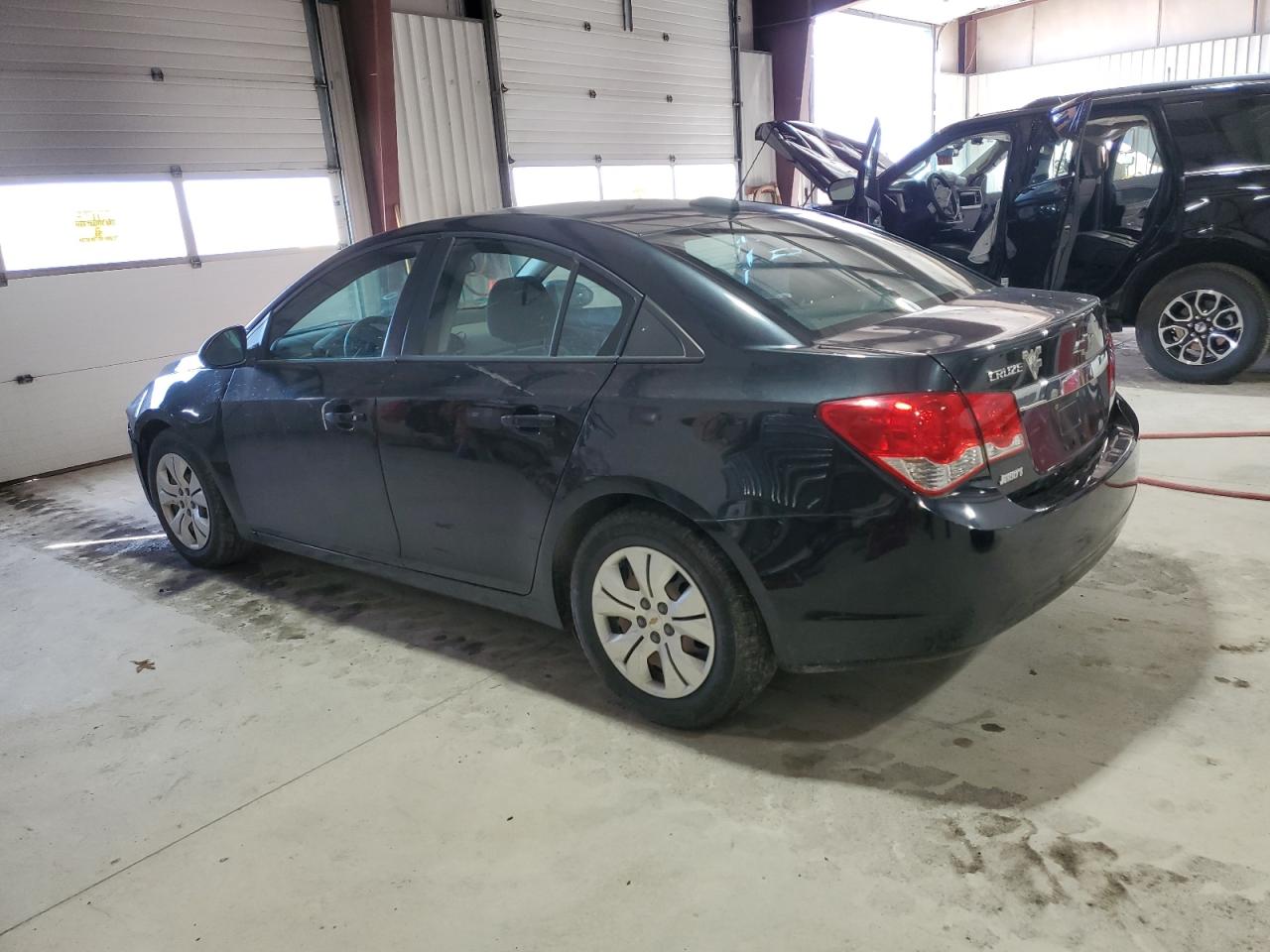 VIN 1G1PC5SH2G7190092 2016 CHEVROLET CRUZE no.2