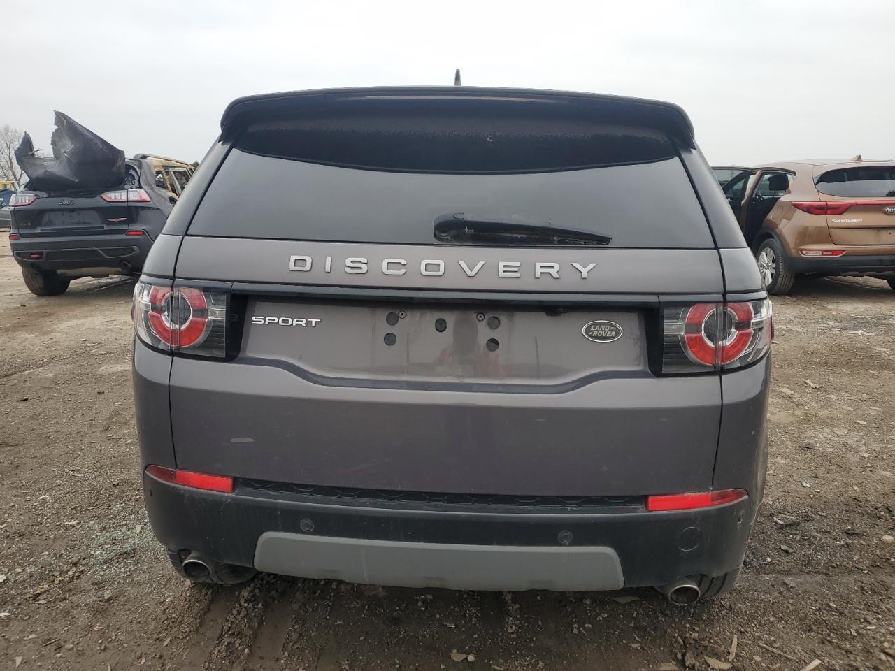 2016 Land Rover Discovery - Image 6