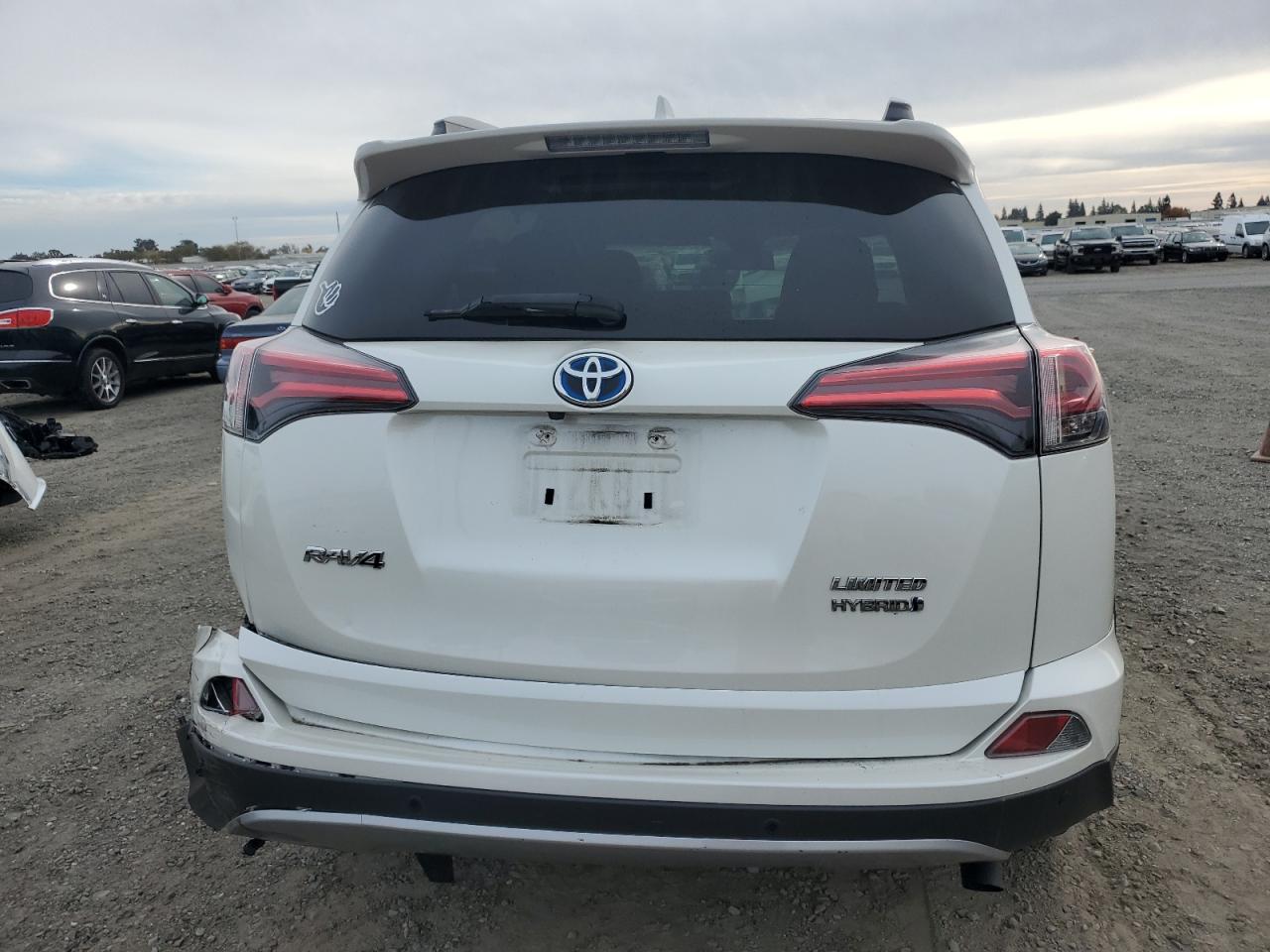 2018 Toyota RAV 4 - Image 6