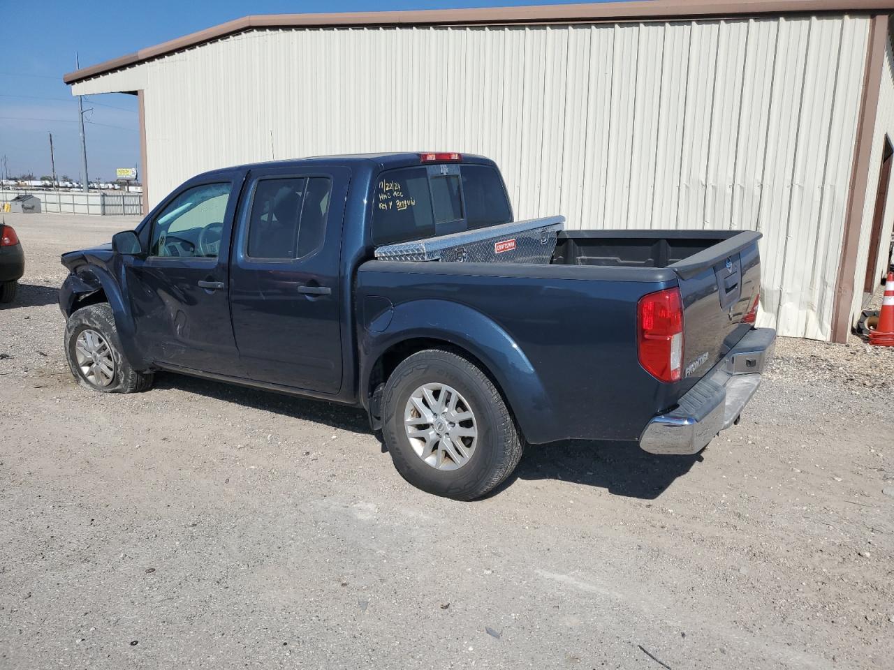 2019 Nissan Navara (Frontier) - Image 2