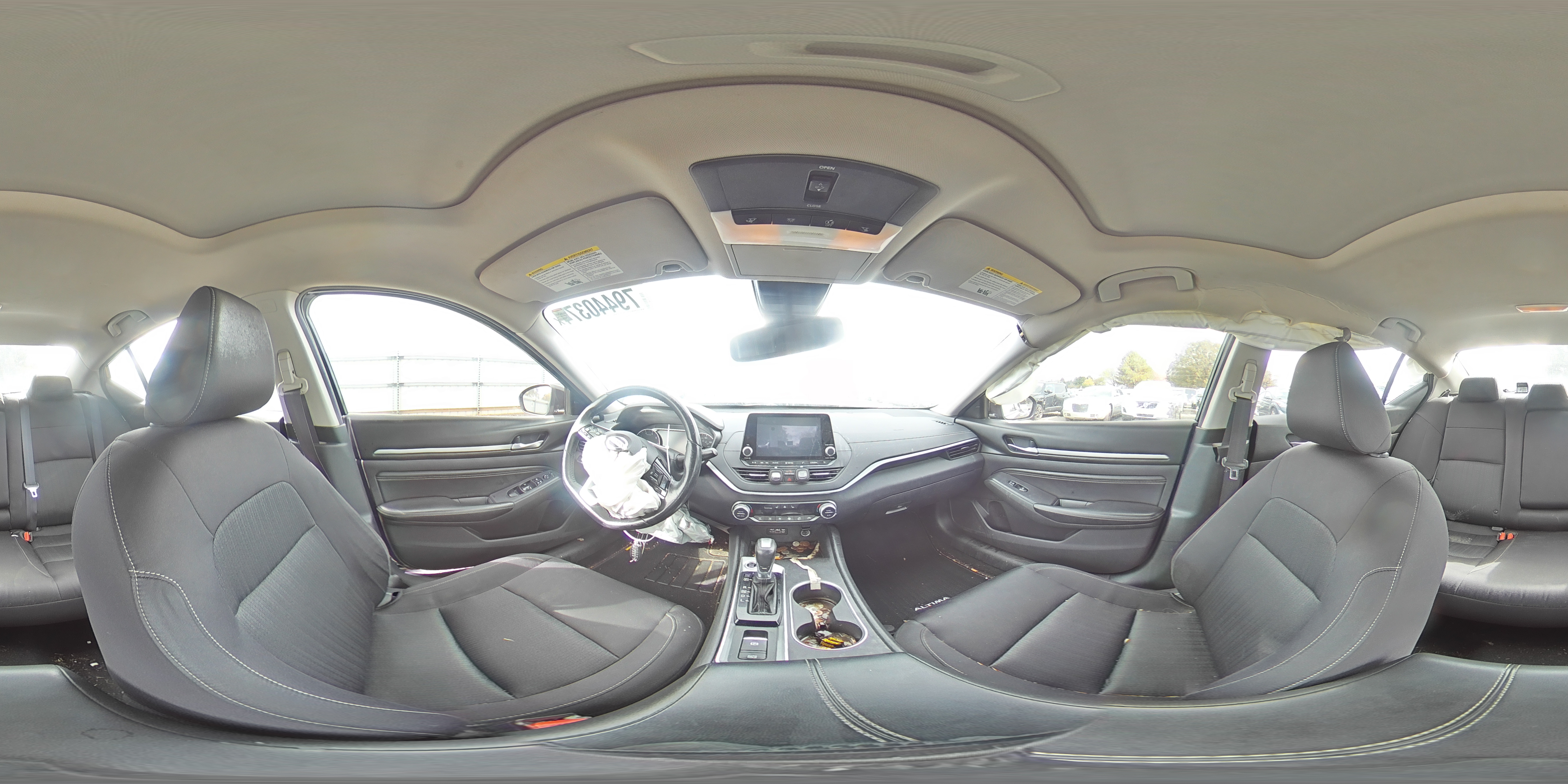 2019 Nissan Altima - Image 13