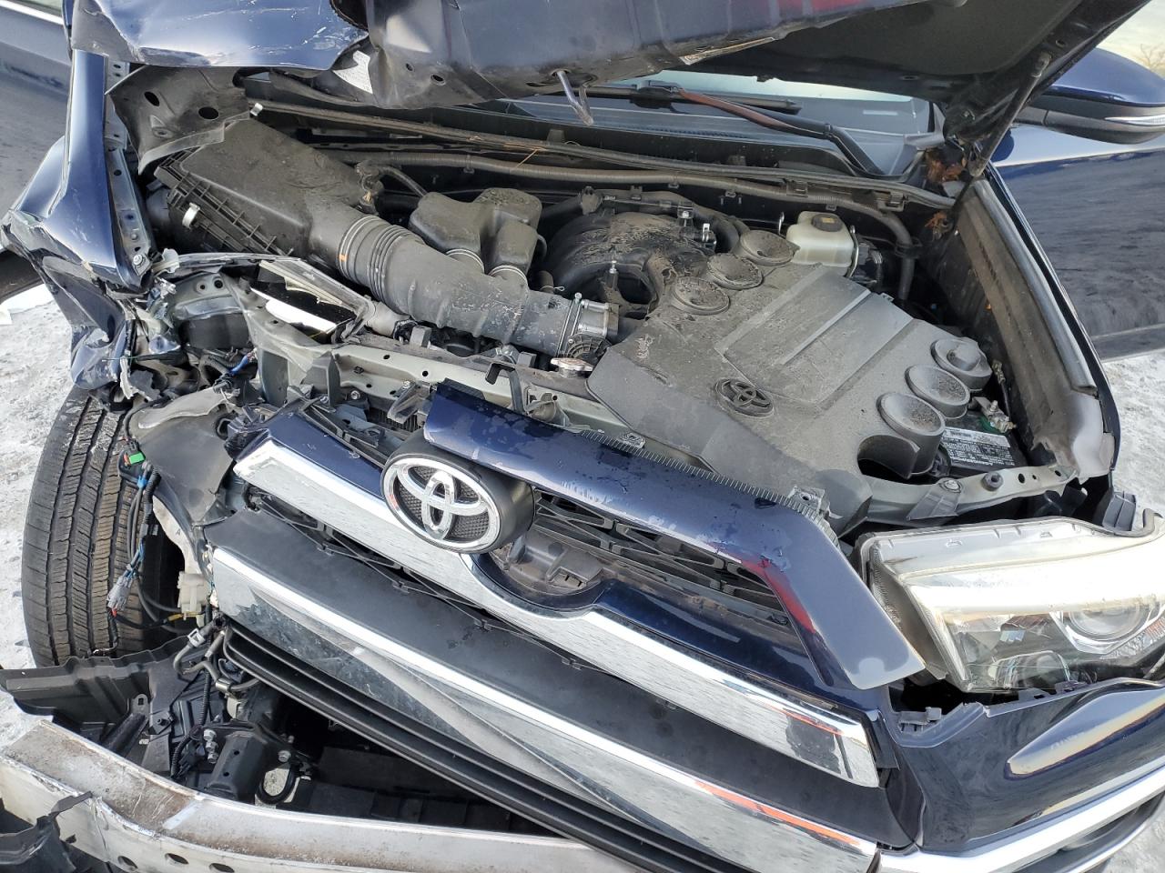 2018 Toyota 4Runner - Image 13