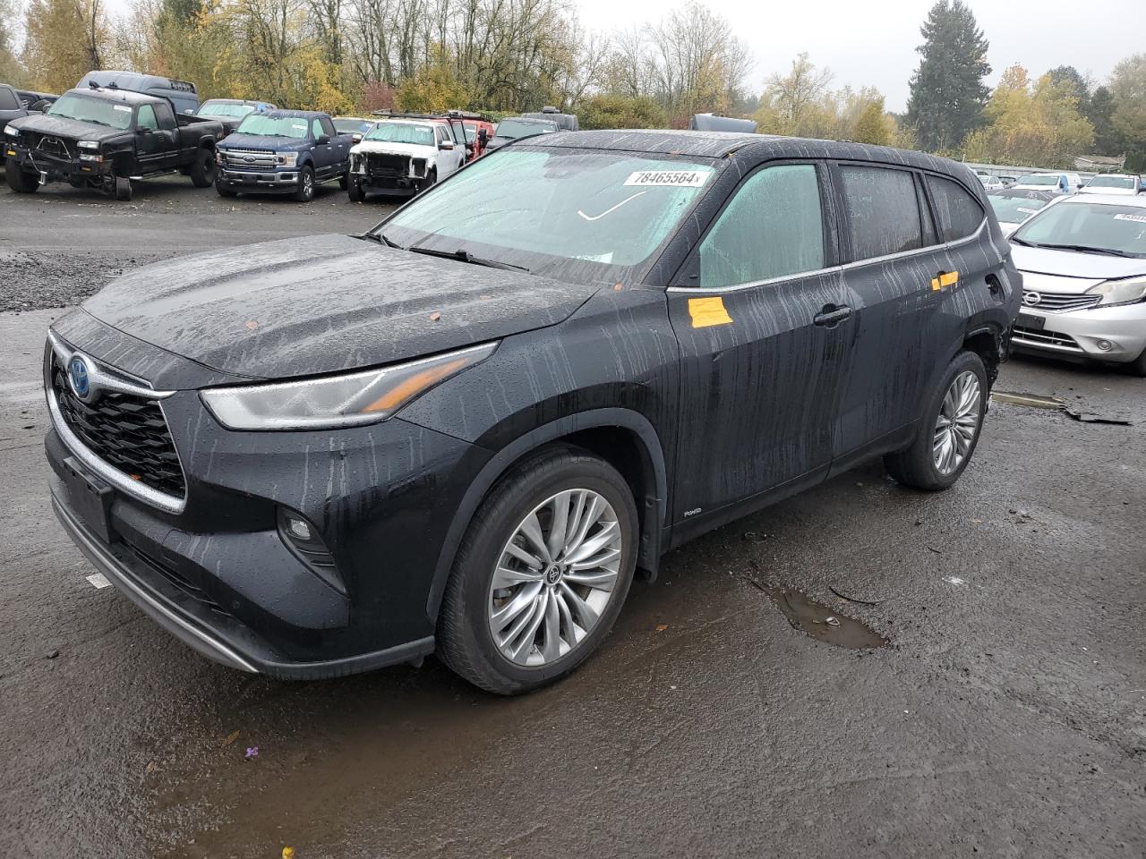 2022 Toyota Highlander - Image 1