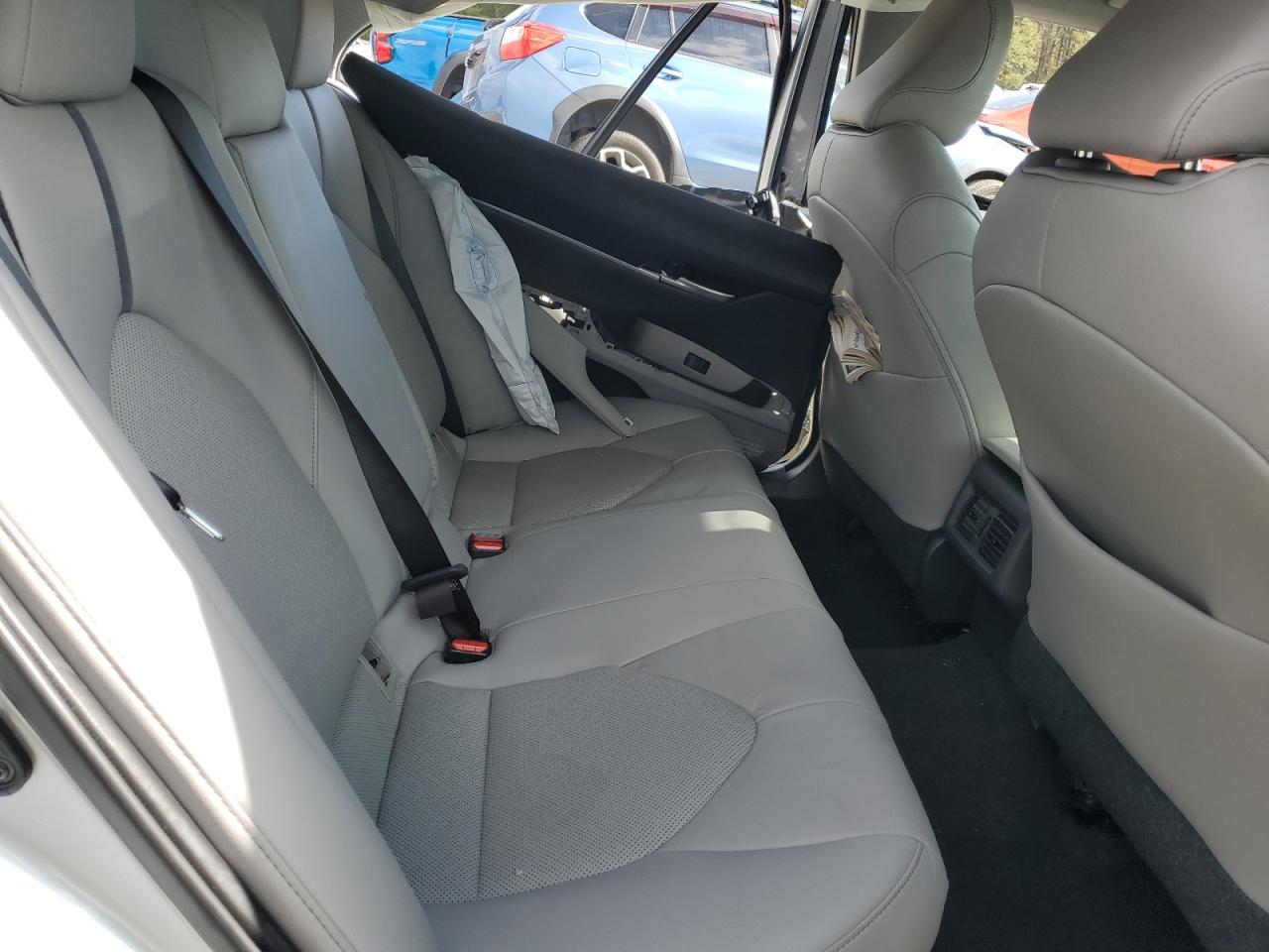 2021 Toyota Camry - Image 11