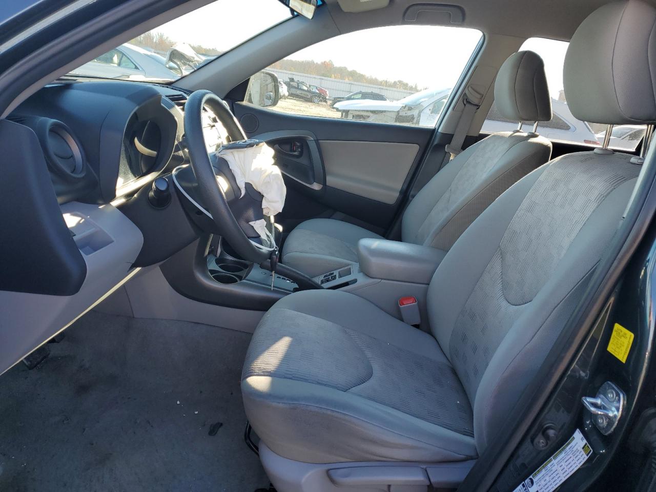 2011 Toyota RAV 4 - Image 7