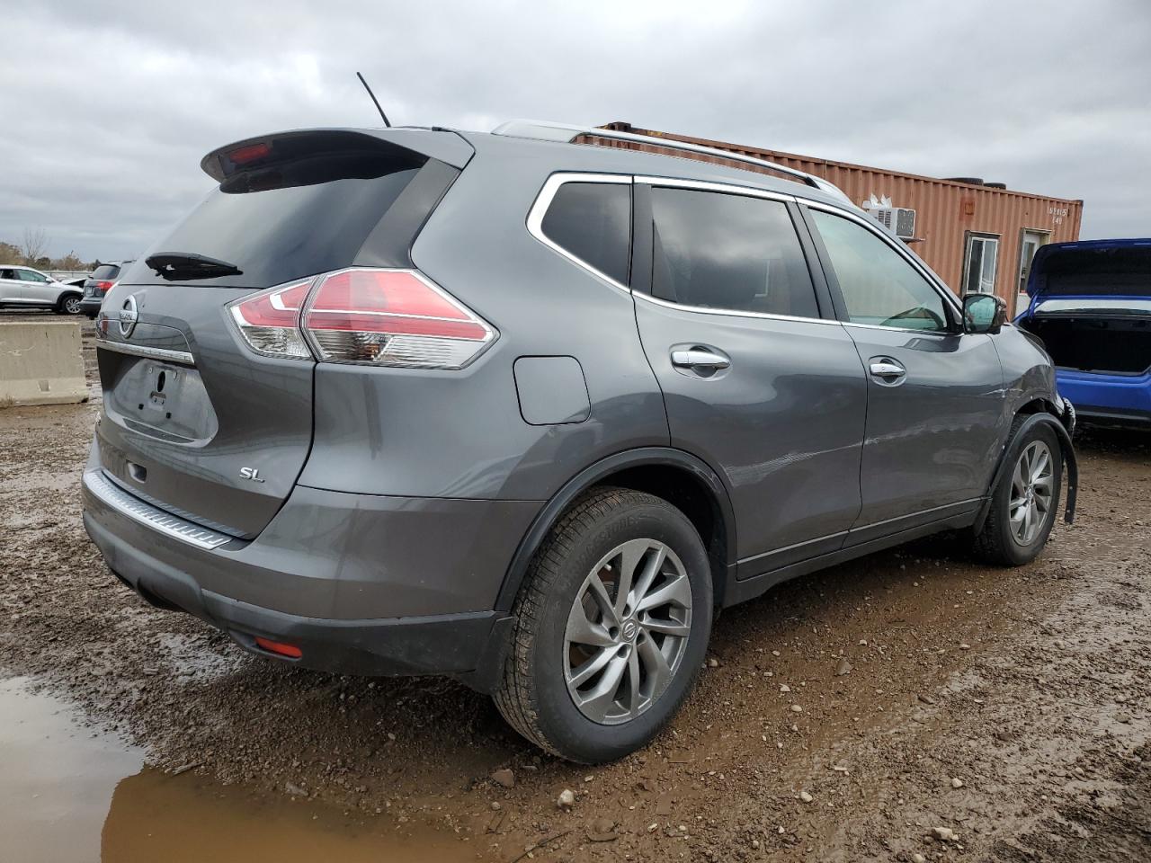 2015 Nissan Rogue - Image 3