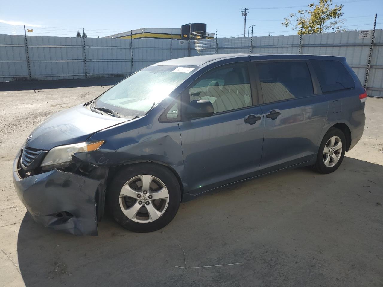 2014 Toyota Sienna - Image 1
