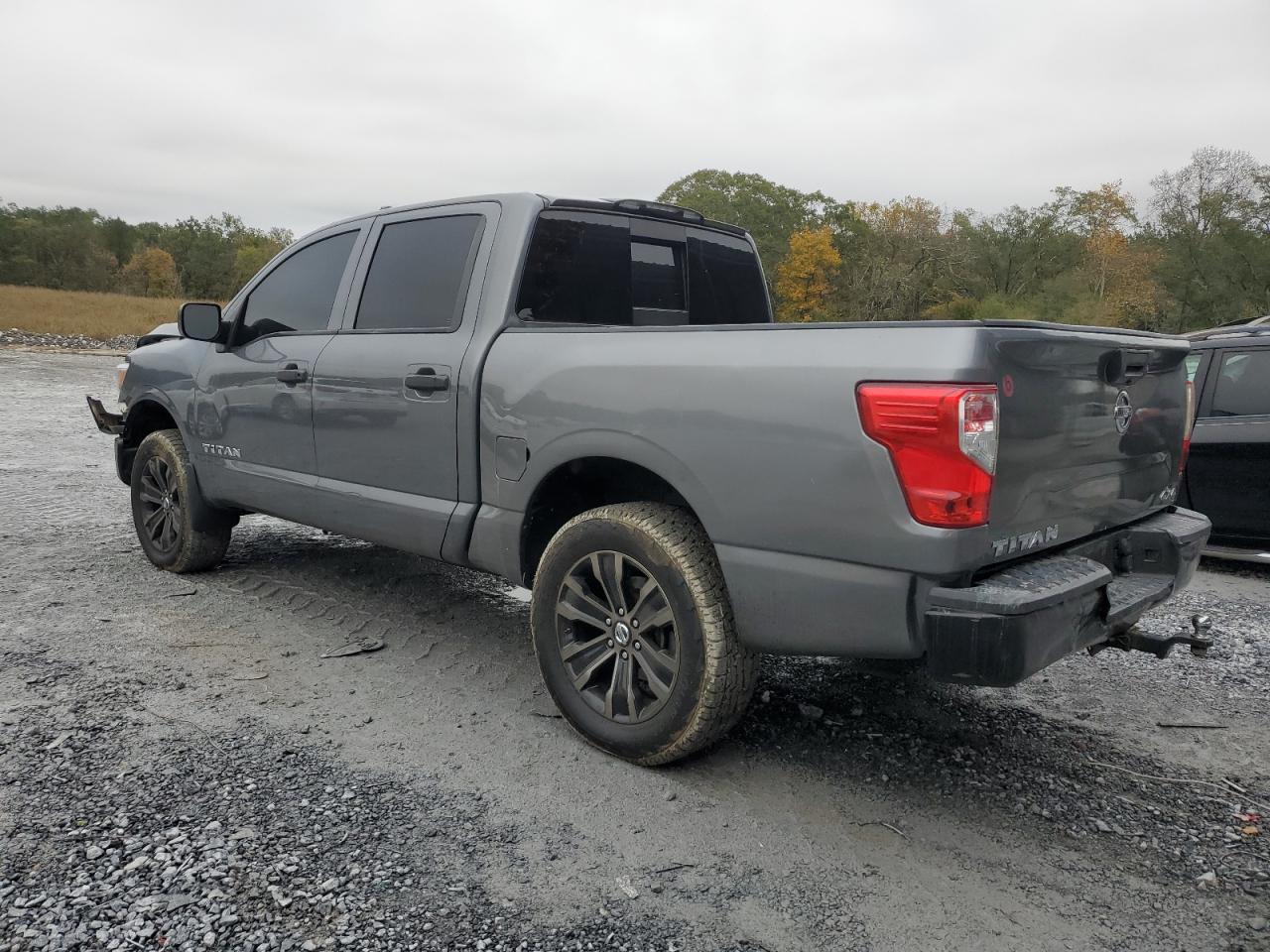 2018 Nissan Titan - Image 2