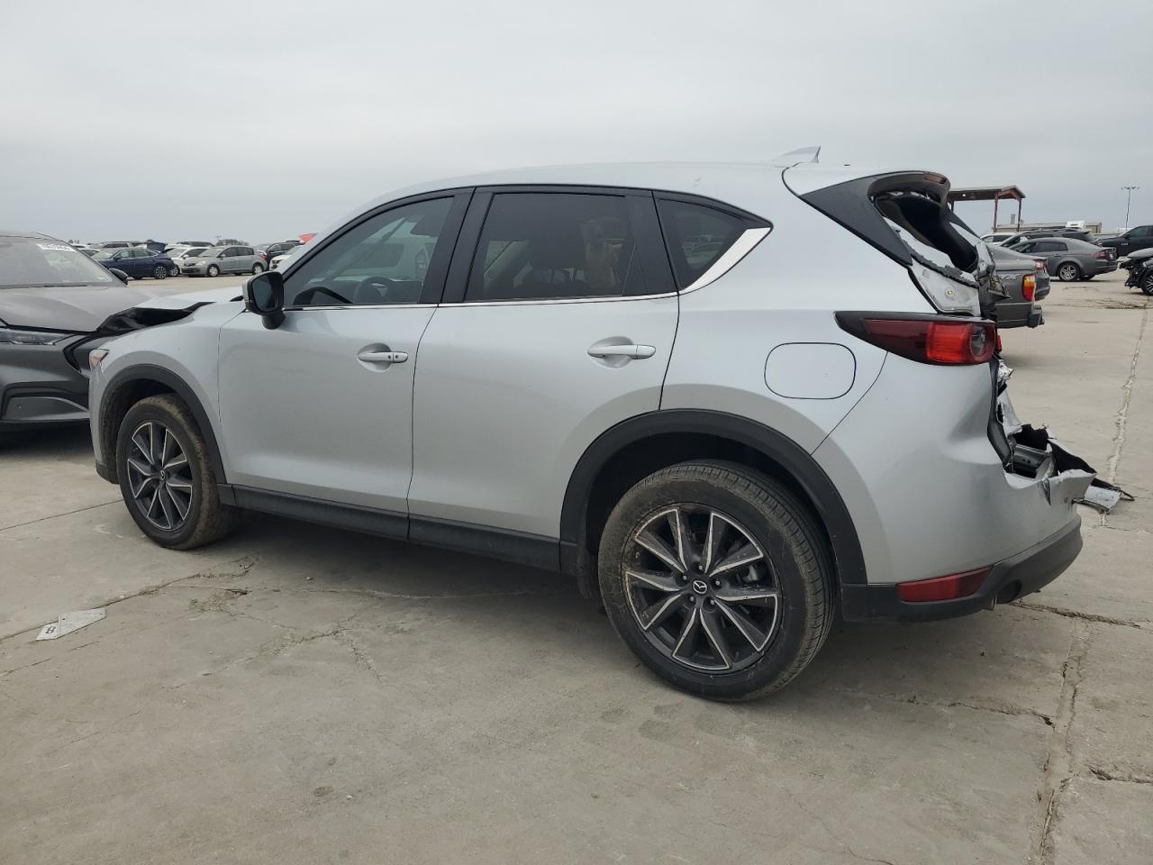 2018 Mazda CX-5 - Image 2