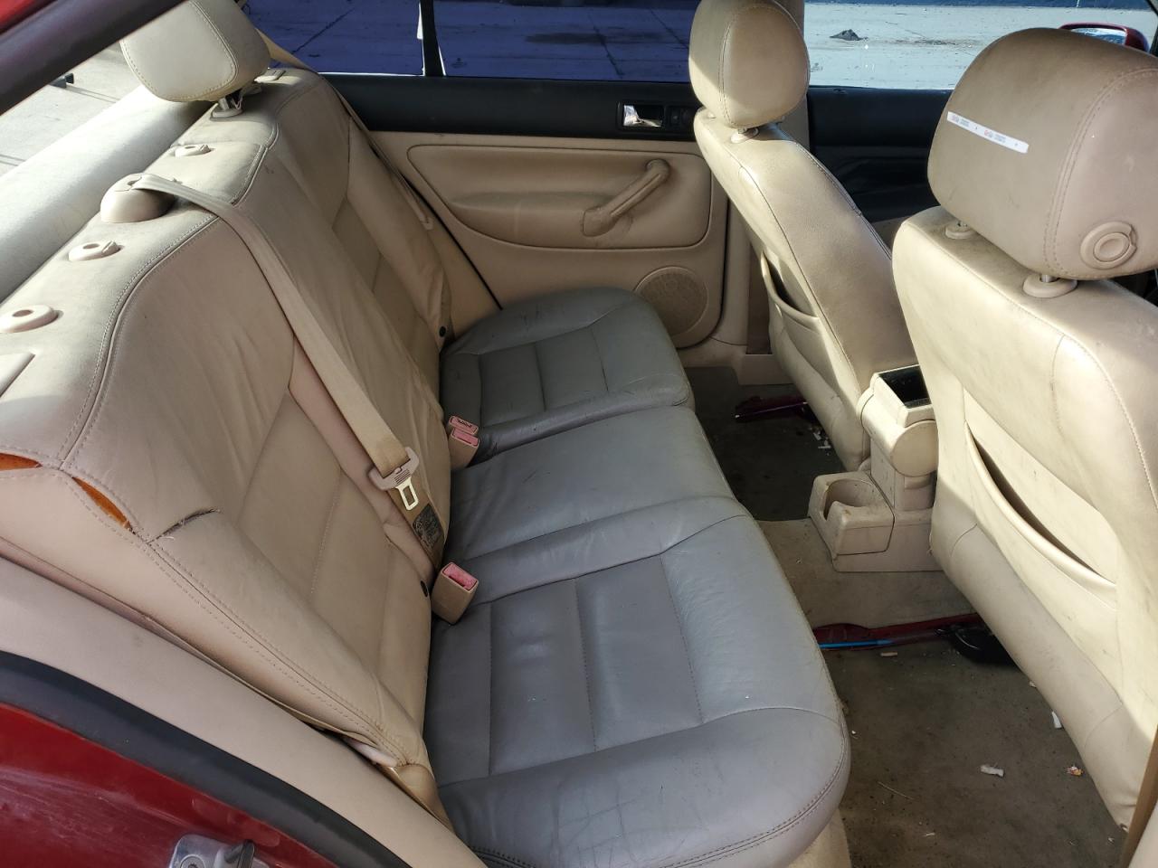 2004 Volkswagen Jetta - Image 10
