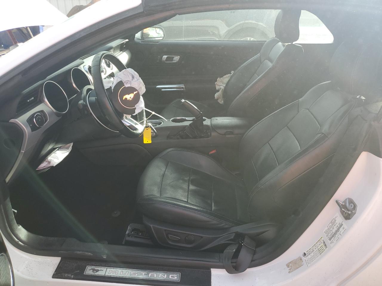 2020 Ford Mustang - Image 7