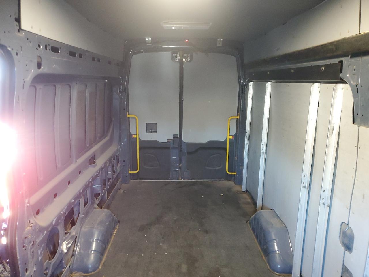 2021 Ford Transit - Image 10