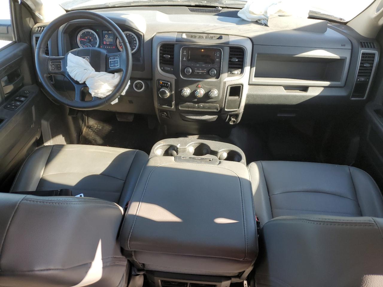2016 RAM 1500 - Image 8