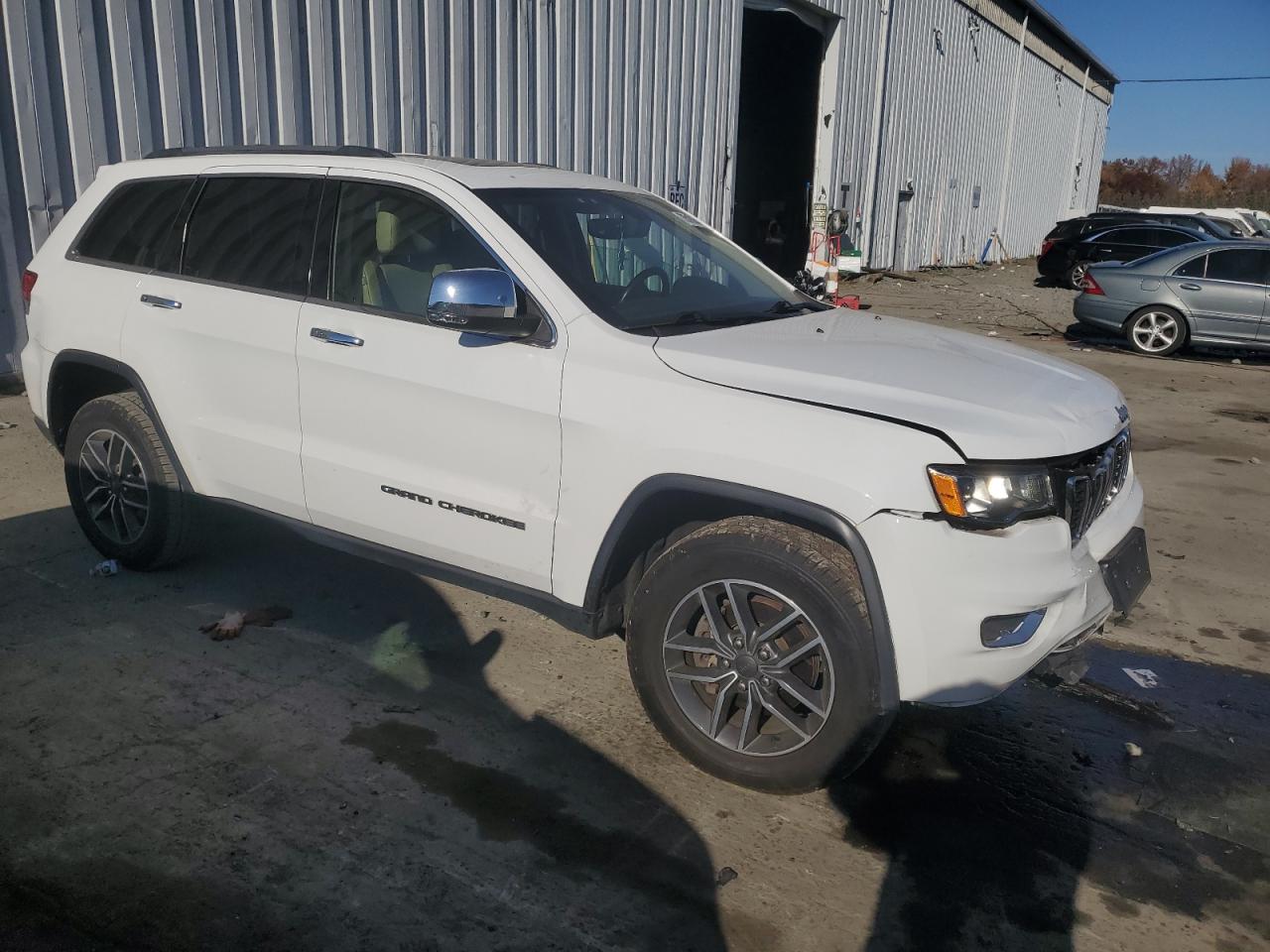 2020 Jeep Grand Cherokee - Image 4