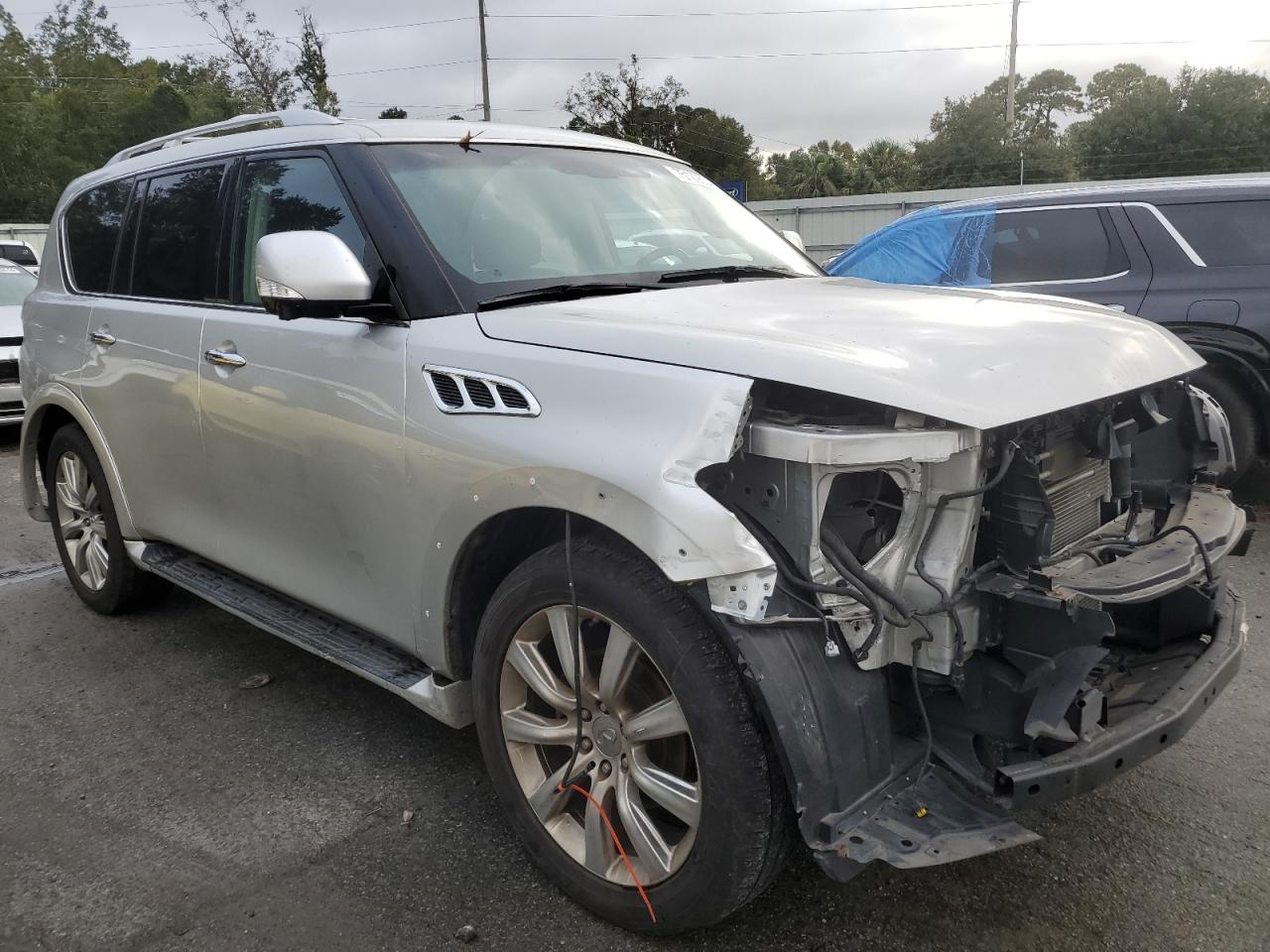 2013 Infiniti QX56 - Image 4