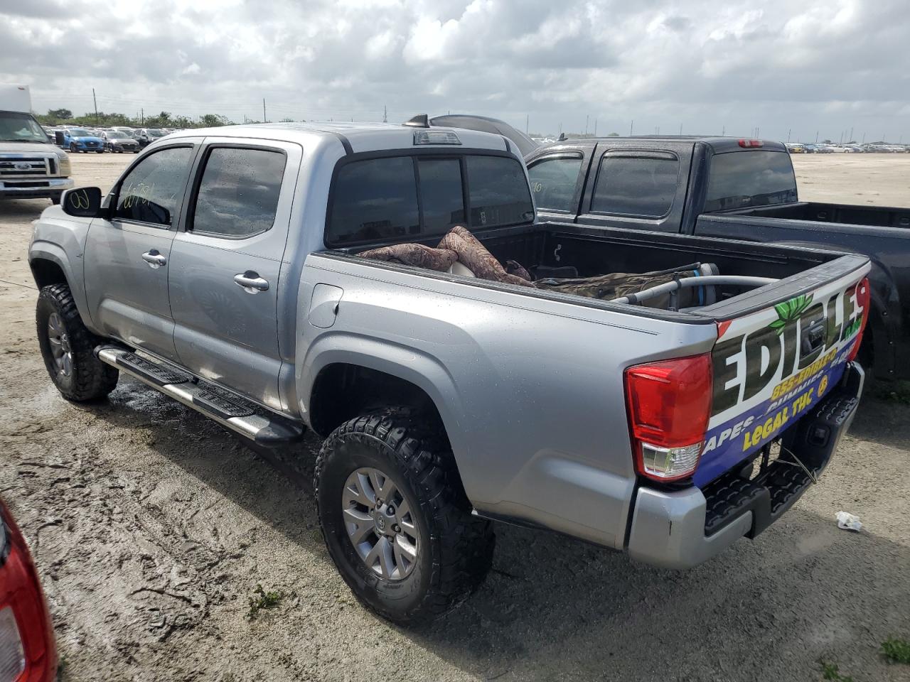 VIN 5TFAX5GN8HX075725 2017 TOYOTA TACOMA no.2