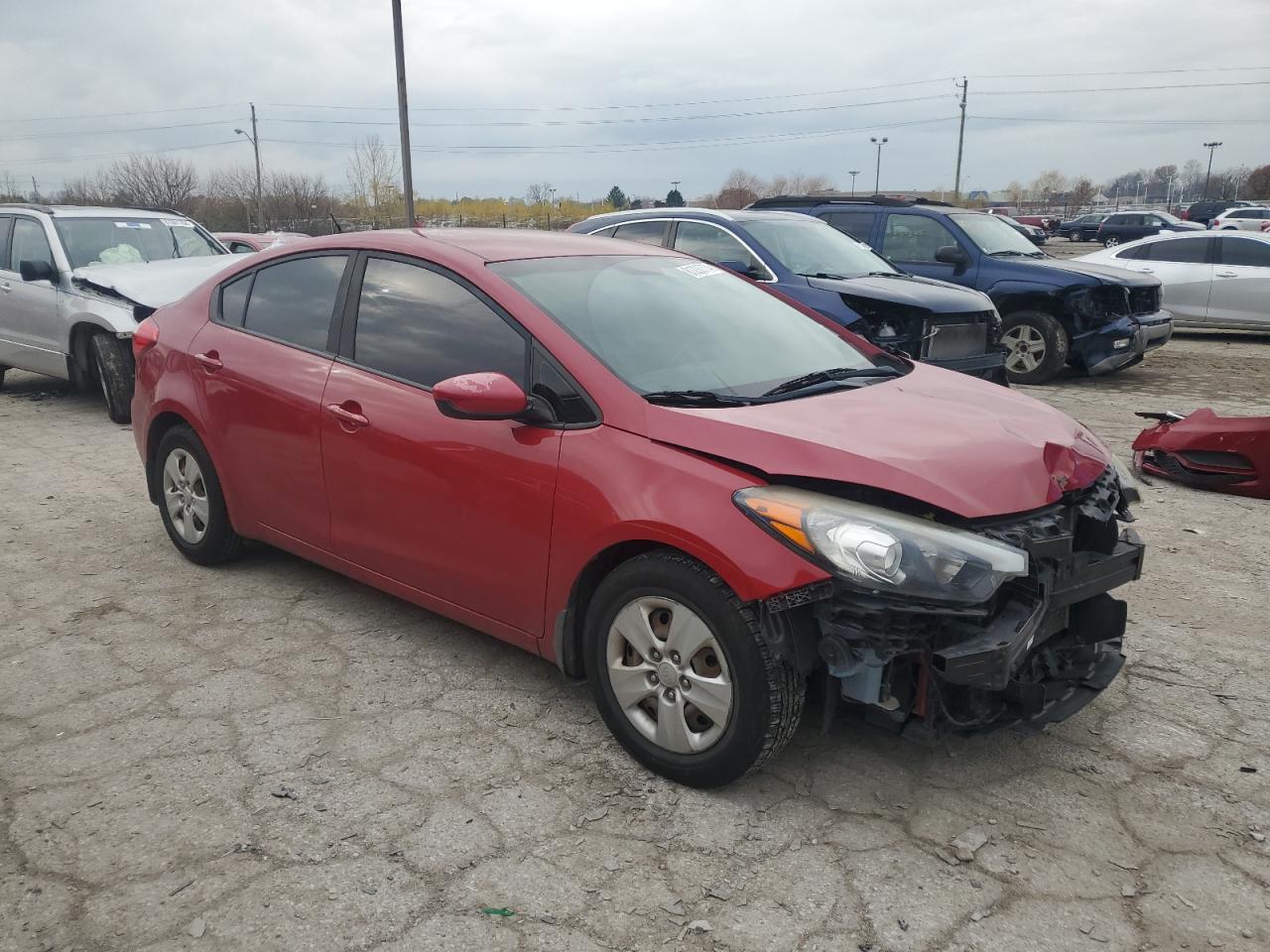 VIN KNAFK4A63G5615585 2016 KIA FORTE no.4