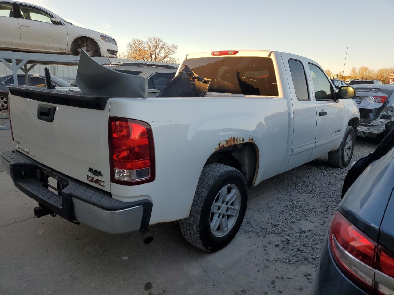 2010 GMC Sierra - Image 3