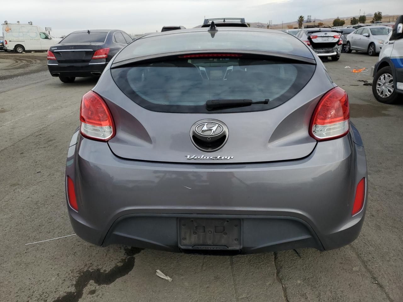 2015 Hyundai Veloster VIN: KMHTC6AD7FU245237 Lot: 81167464