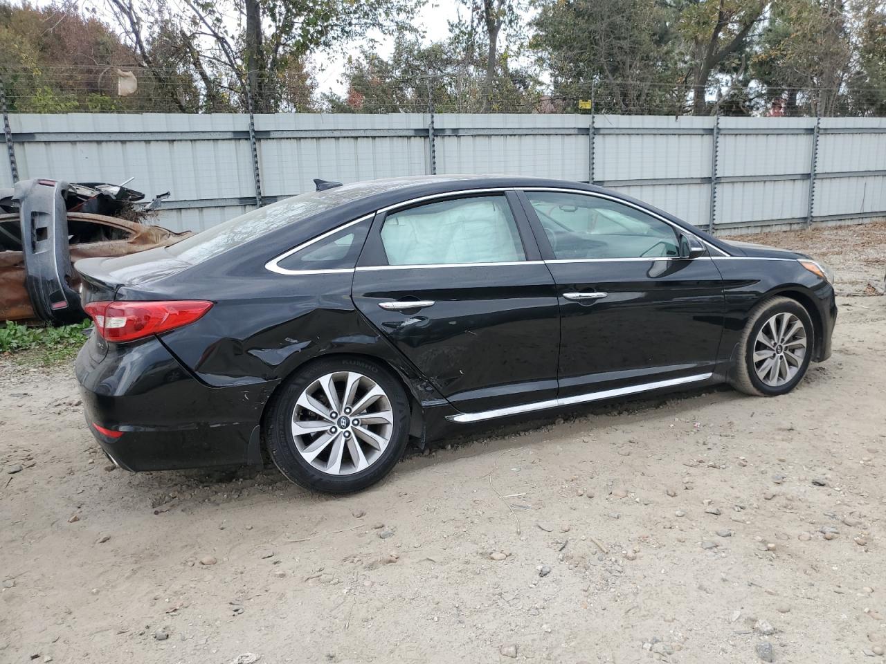 2017 Hyundai Sonata - Image 3