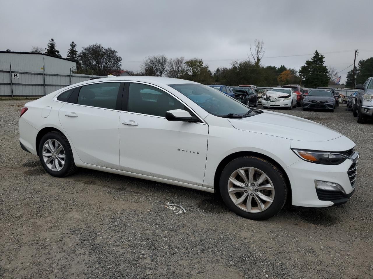 2021 Chevrolet Malibu - Image 4