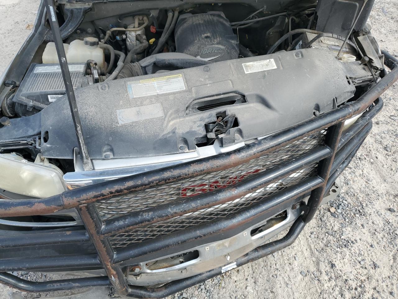 2001 GMC Sierra - Image 11