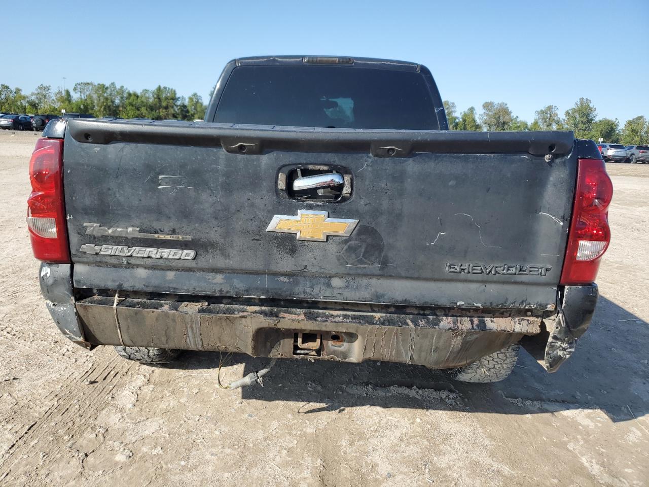 2003 Chevrolet Silverado - Image 6