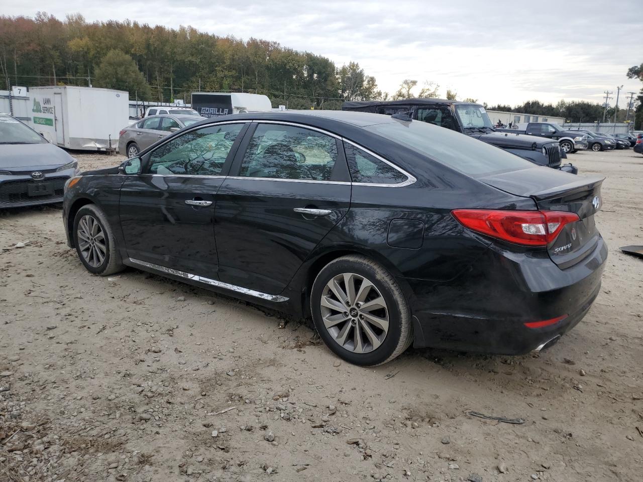2017 Hyundai Sonata - Image 2