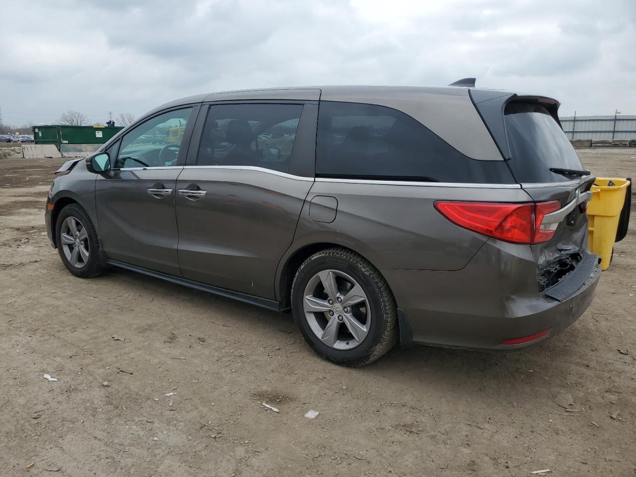2018 Honda Odyssey - Image 2