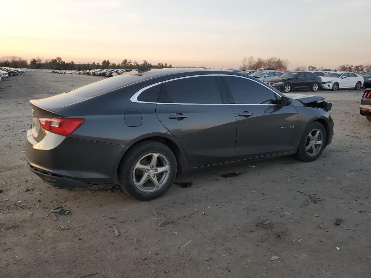 2017 Chevrolet Malibu - Image 3