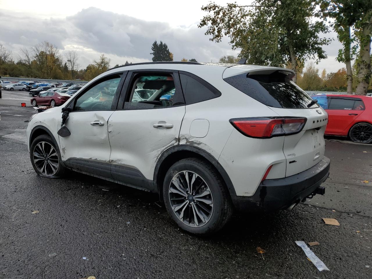 2022 Ford Escape - Image 2