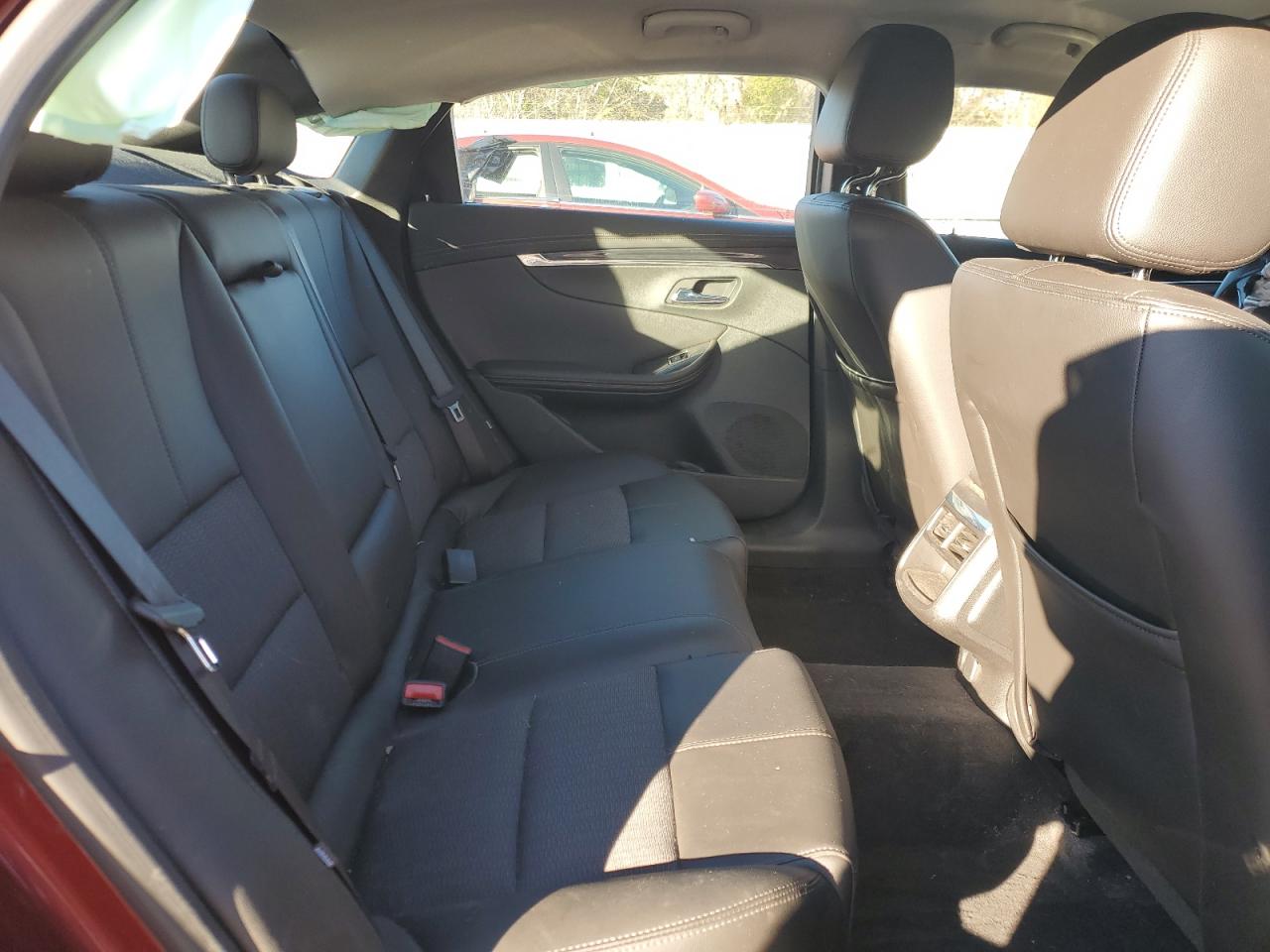 2017 Chevrolet Impala - Image 11
