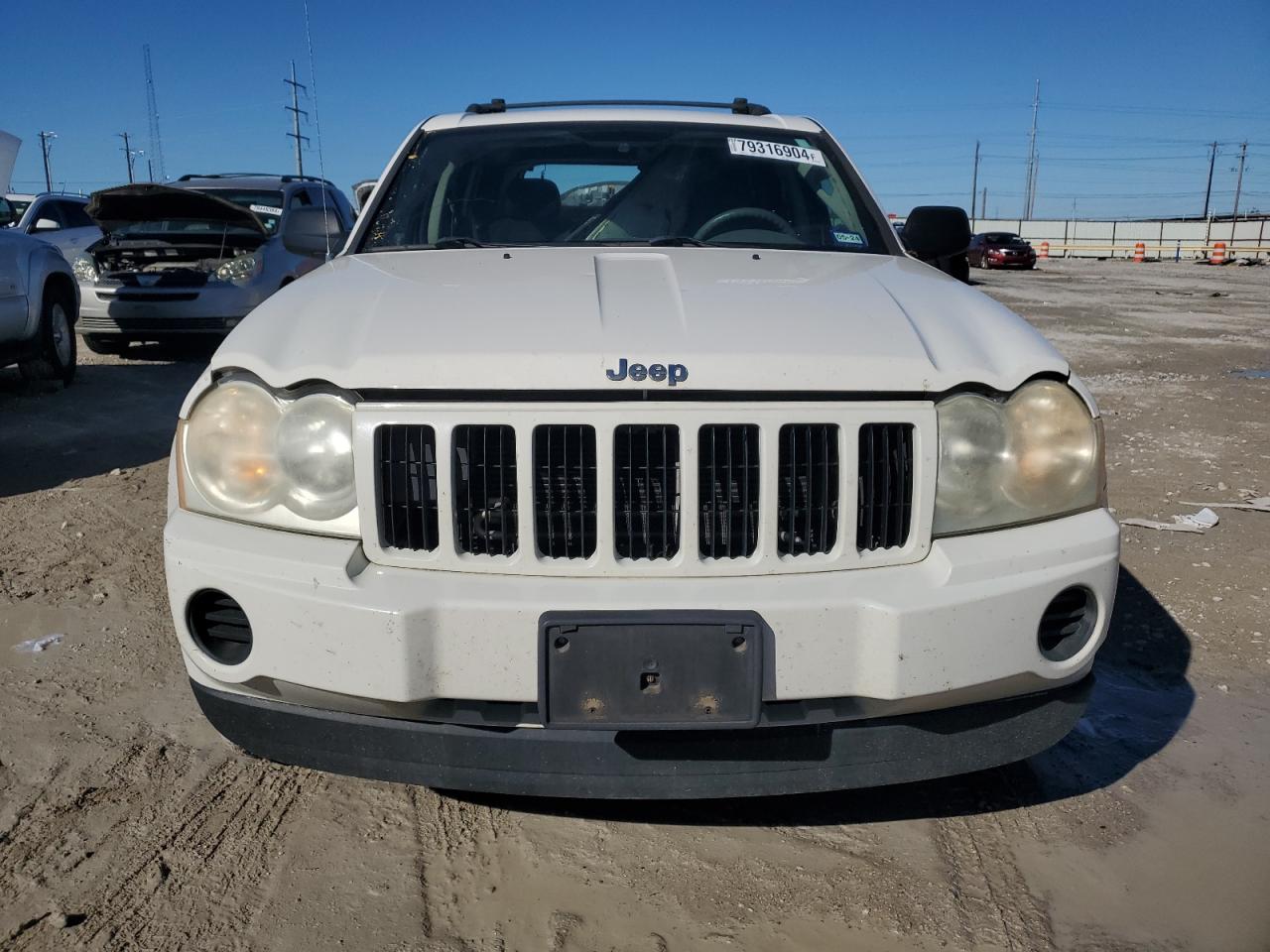 2005 Jeep Grand Cherokee - Image 5