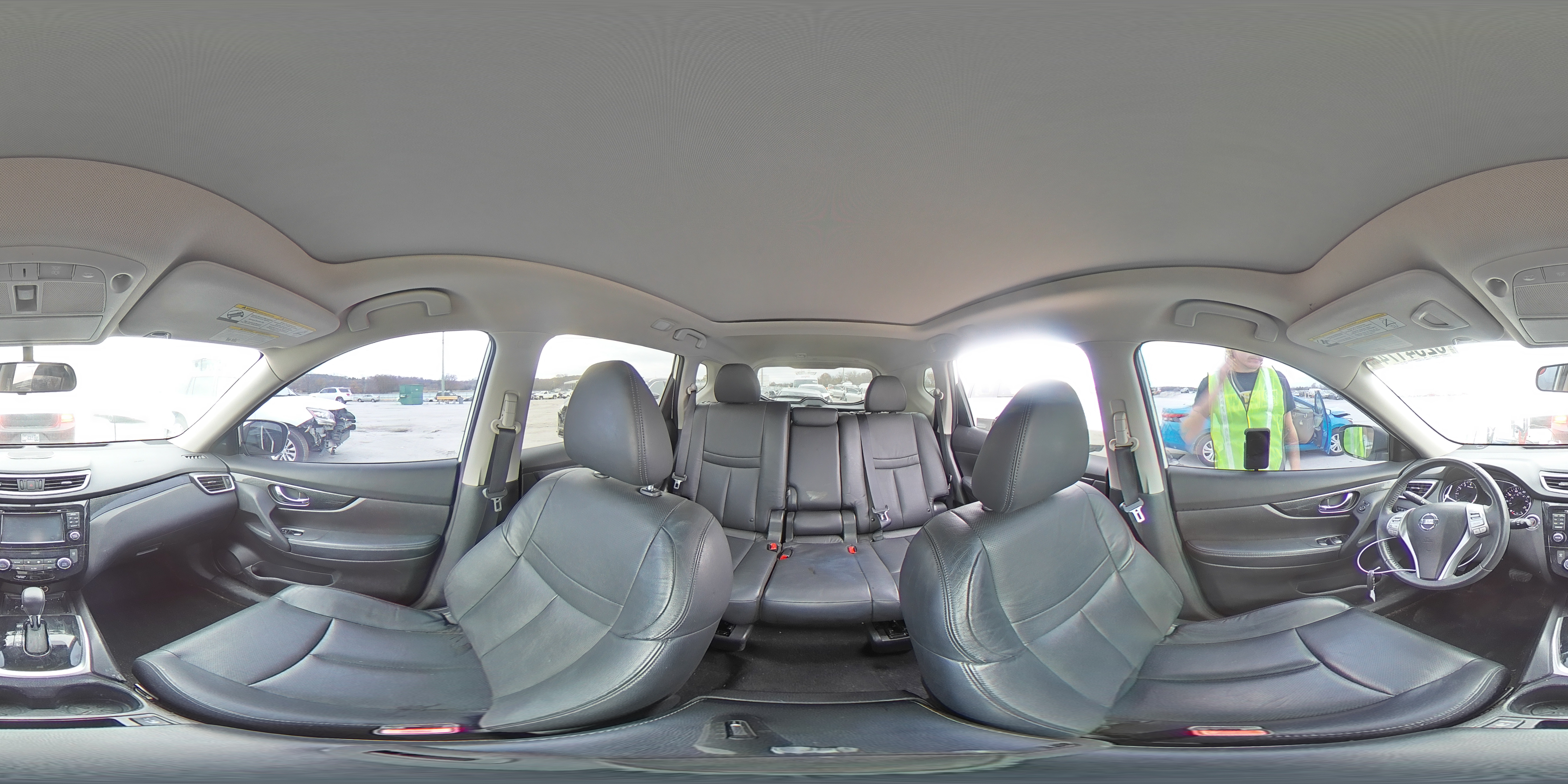 2015 Nissan Rogue - Image 13