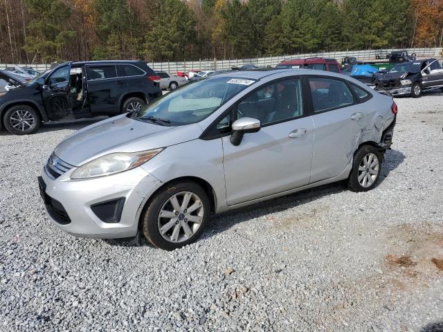  FORD FIESTA 2013 Серебристый