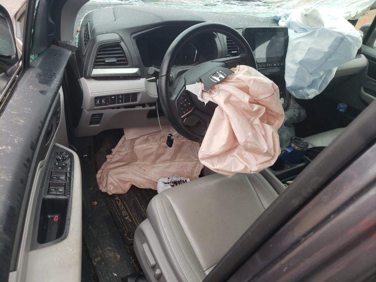 2022 Honda Odyssey - Image 8