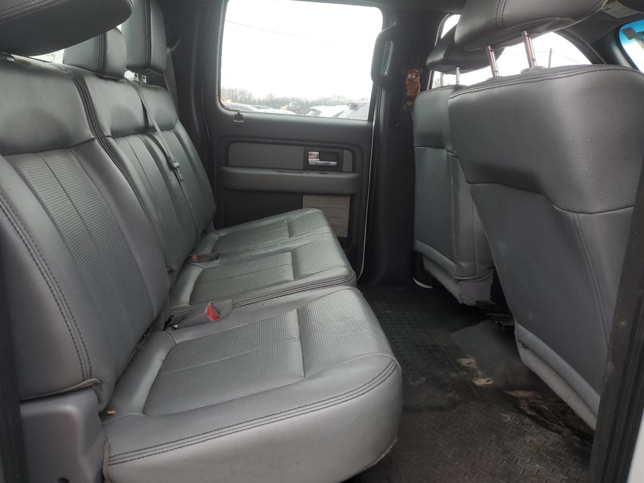 2013 Ford F-150 - Image 10