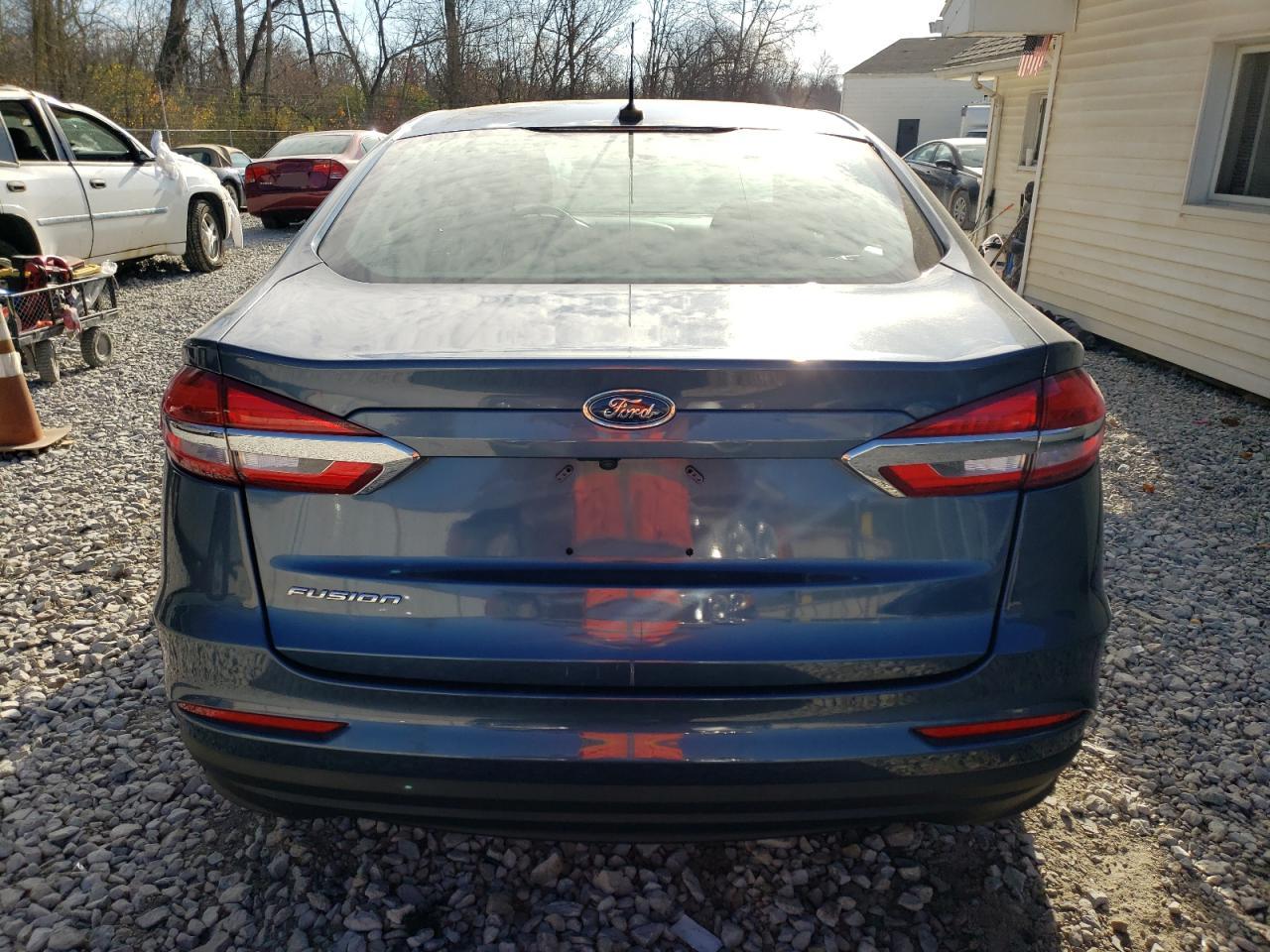 2019 Ford Fusion S VIN: 3FA6P0G75KR165740 Lot: 79507704