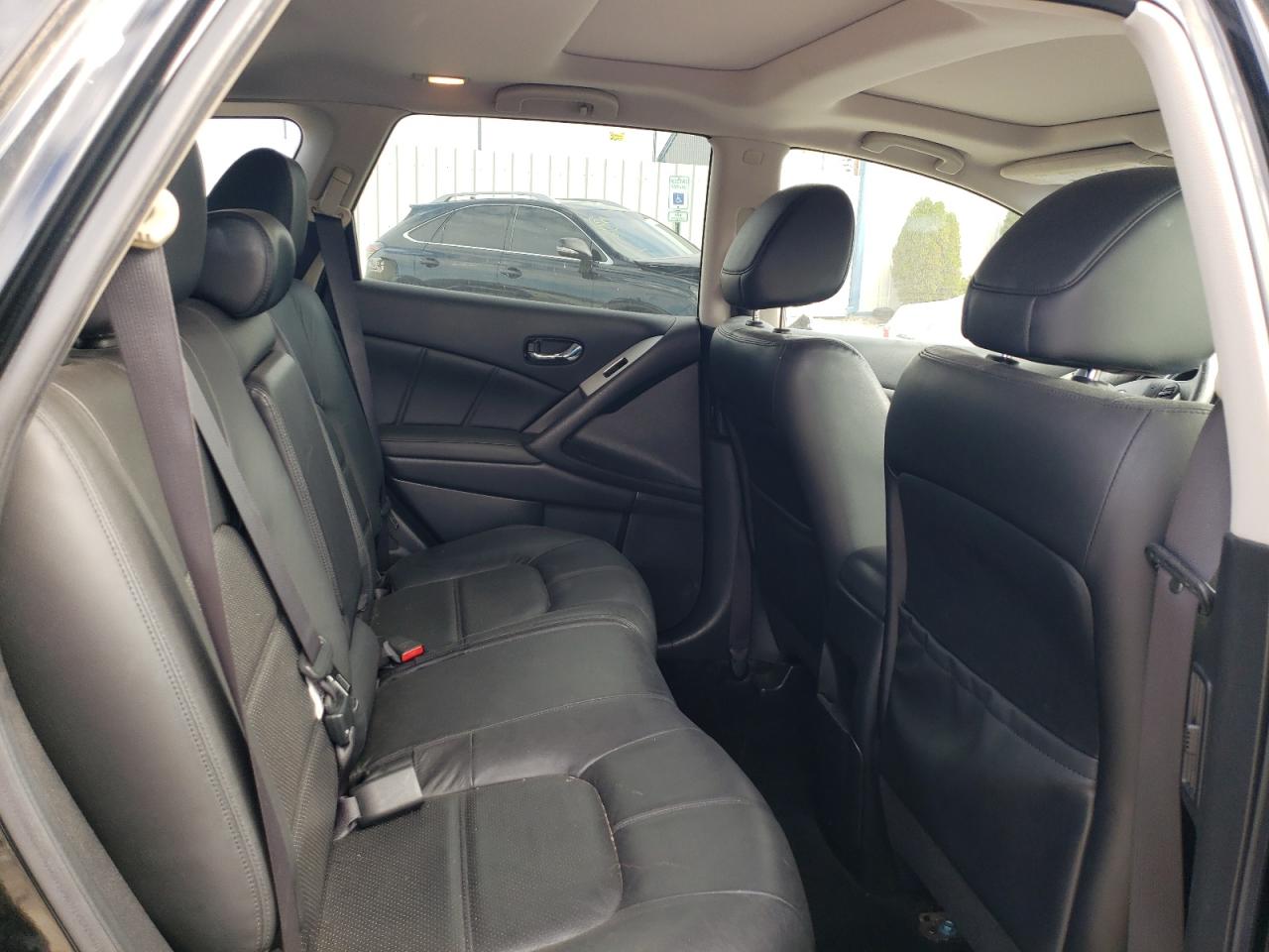 2012 Nissan Murano - Image 11